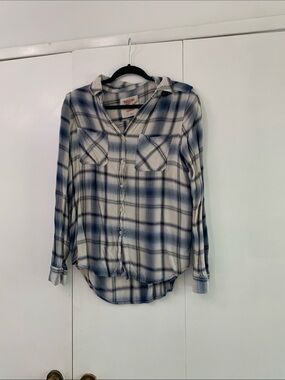 Mossimo Supply Co. White and Blue Plaid Boyfriend Shirt